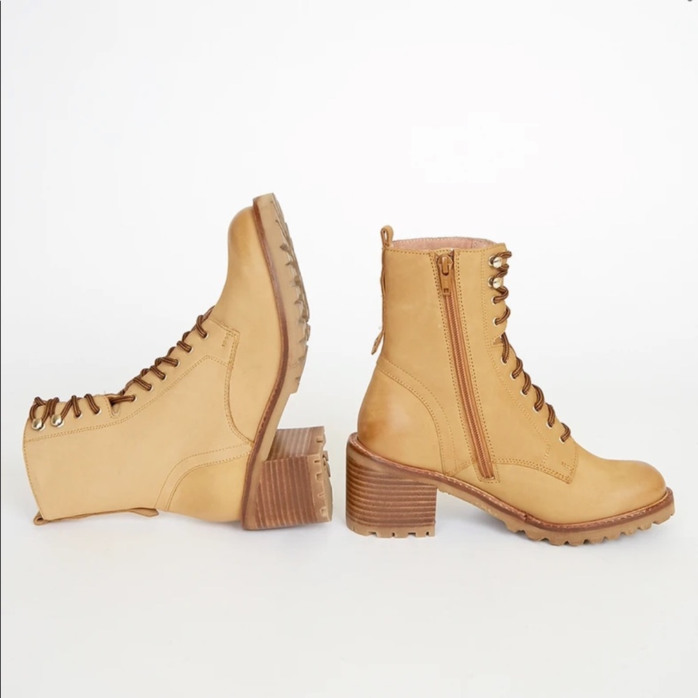 NWT Seychelles Irresistible tan suede leather mid-calf lace up boots